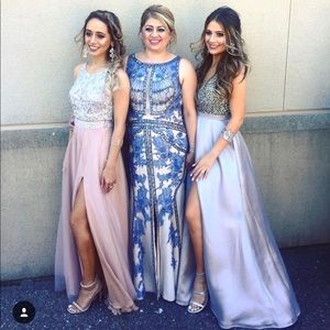 Selling Jovani Dress. Fits size 6-8.